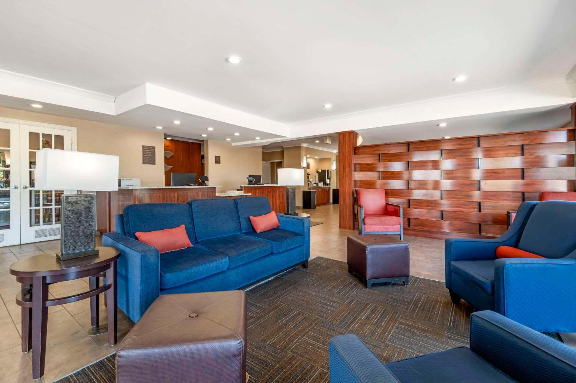 Comfort Suites Elizabethtown Exterior foto